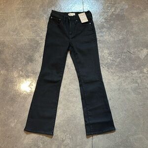 Madewell Kick Out Cropped Flare: Black Denim - Size 25 **NEW WITH TAGS**